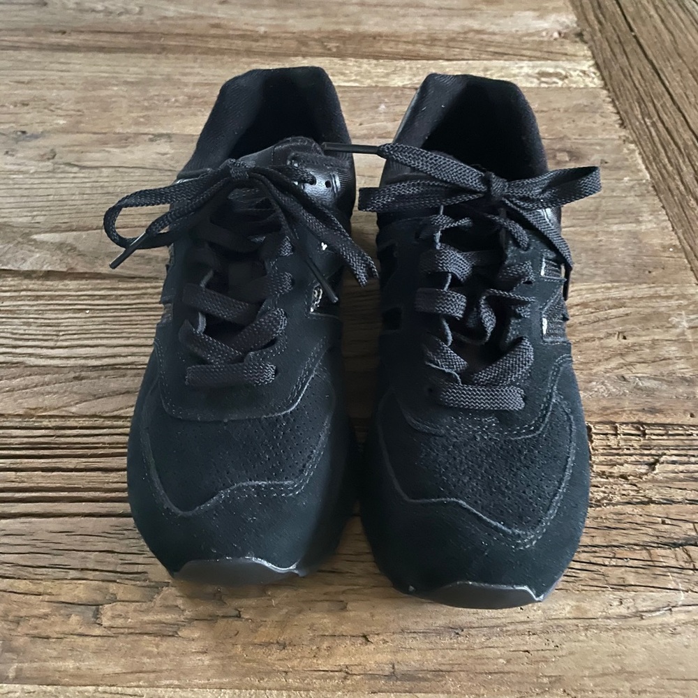 NEW Women’s New Balance 574